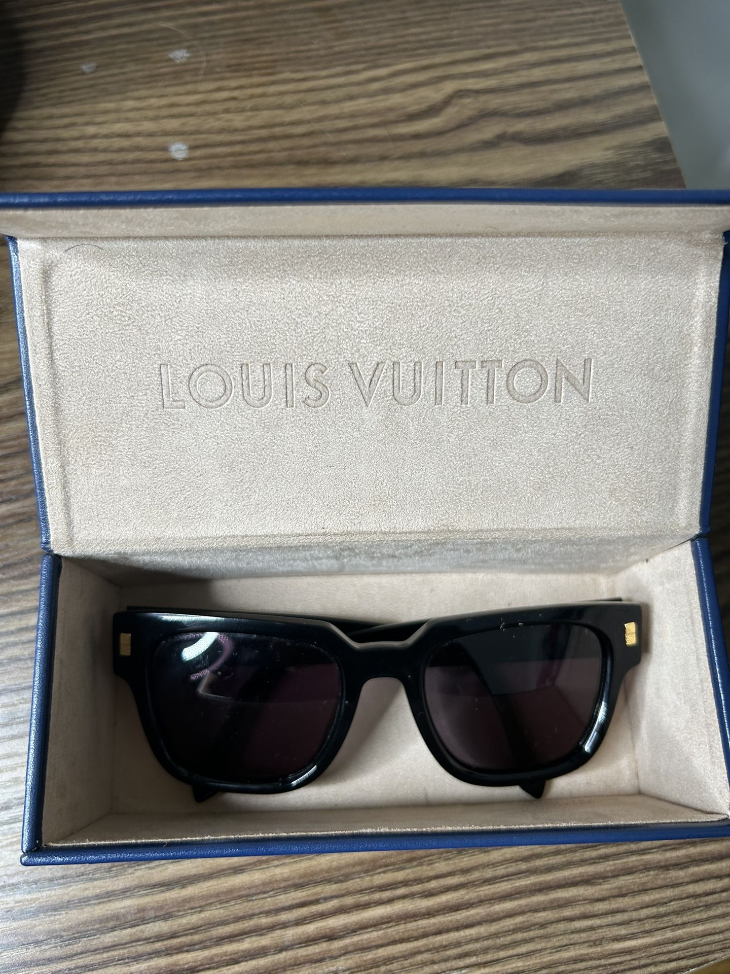 Louis Vuitton Sunglasses / Used
