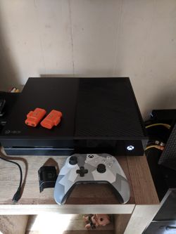 Xbox one 1TB w/ controller and 2 rechargable battery packs
