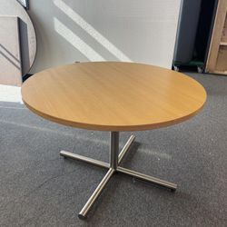 Steelcase Cross Base Round Table