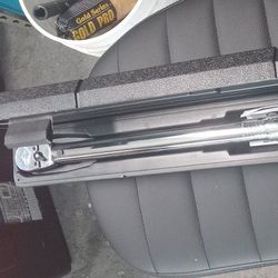 Husky 3/8 Drive Torque Wrench