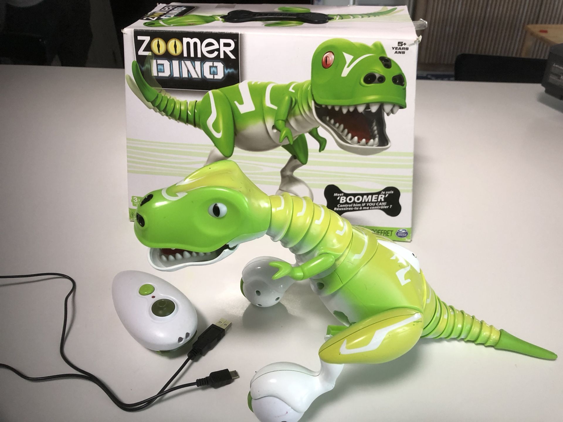 Zoomer dino best sale boomer