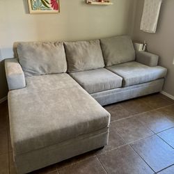  LIKE NEW! Bonaterra Queen Sleeper Sofa w/ Reversible Chaise  $600 (Queen Creek)