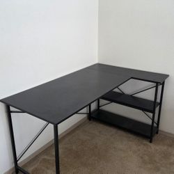 Black Desk
