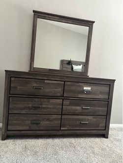 Crown mark, Charleston bedroom collection
