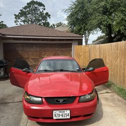 2004 Ford Mustang