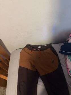 Nike Tech Brown Pants