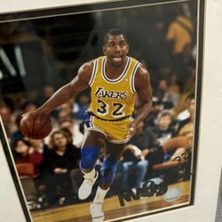 Magic Johnson Signed Photo And Lakers Banner Mini 