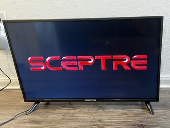 32” Lightweight Flatscreen LCD TV