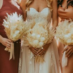 Bridal Bouquet & 4 Bridesmaids Boquets
