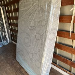 Full Memory Foam Mattress ONLY 