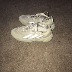 Adidas Ozelia Savanna