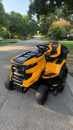 XT1 Enduro LT 46 in. 23 HP V-Twin Kohler 7000 Series Engine Hydrostatic Drive Gas Riding Lawn Tracto