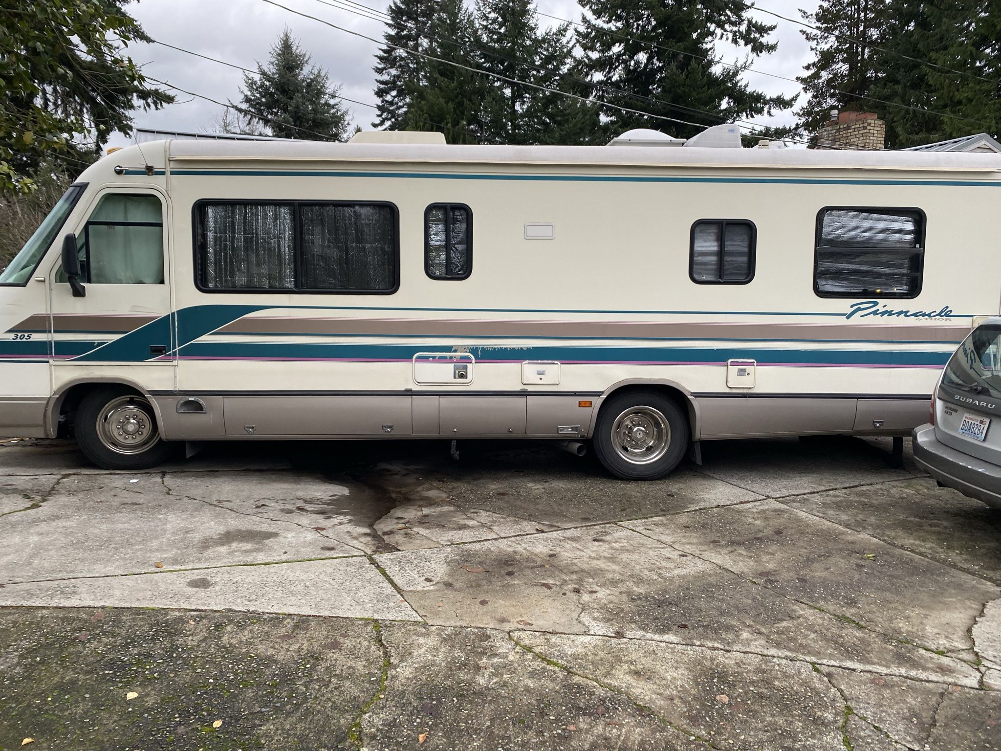 Motor Home Thor Bye Pinnacle  30 Ft Will Trade For Vehicle Go Bye Blue Book Trade Value