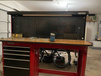 Craftsman work table with light