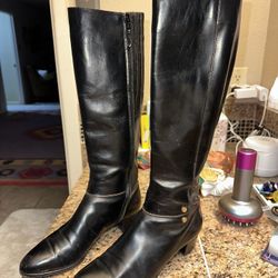 Beautiful Salvatore Ferragamo 100% Italian Leather, Elegant, Black Leather Boots, Sleek Design With Subtle Heel; Size 7