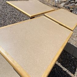 Table & Chairs