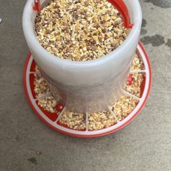 Plastic food feeders, Chicken feeder $15 PLASTIC FOOD FEEDER 19.8LB / 9KGS.          $15 6.6LB / 3KGS. PLASTIC WATERER $15 2.9 Gallon / 