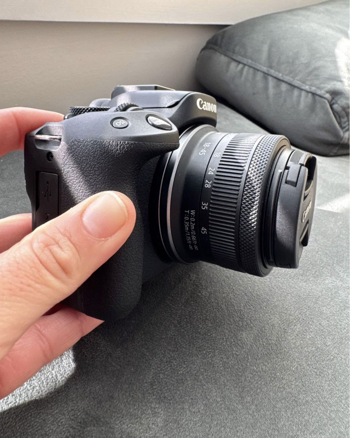 Camera Canon Eos R50