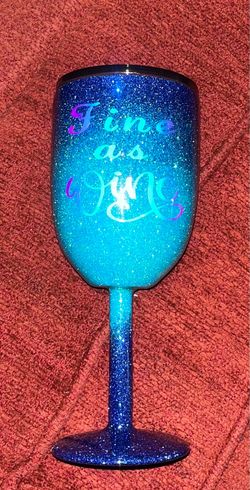 Customized wine tumble w/stem, lid, and straw