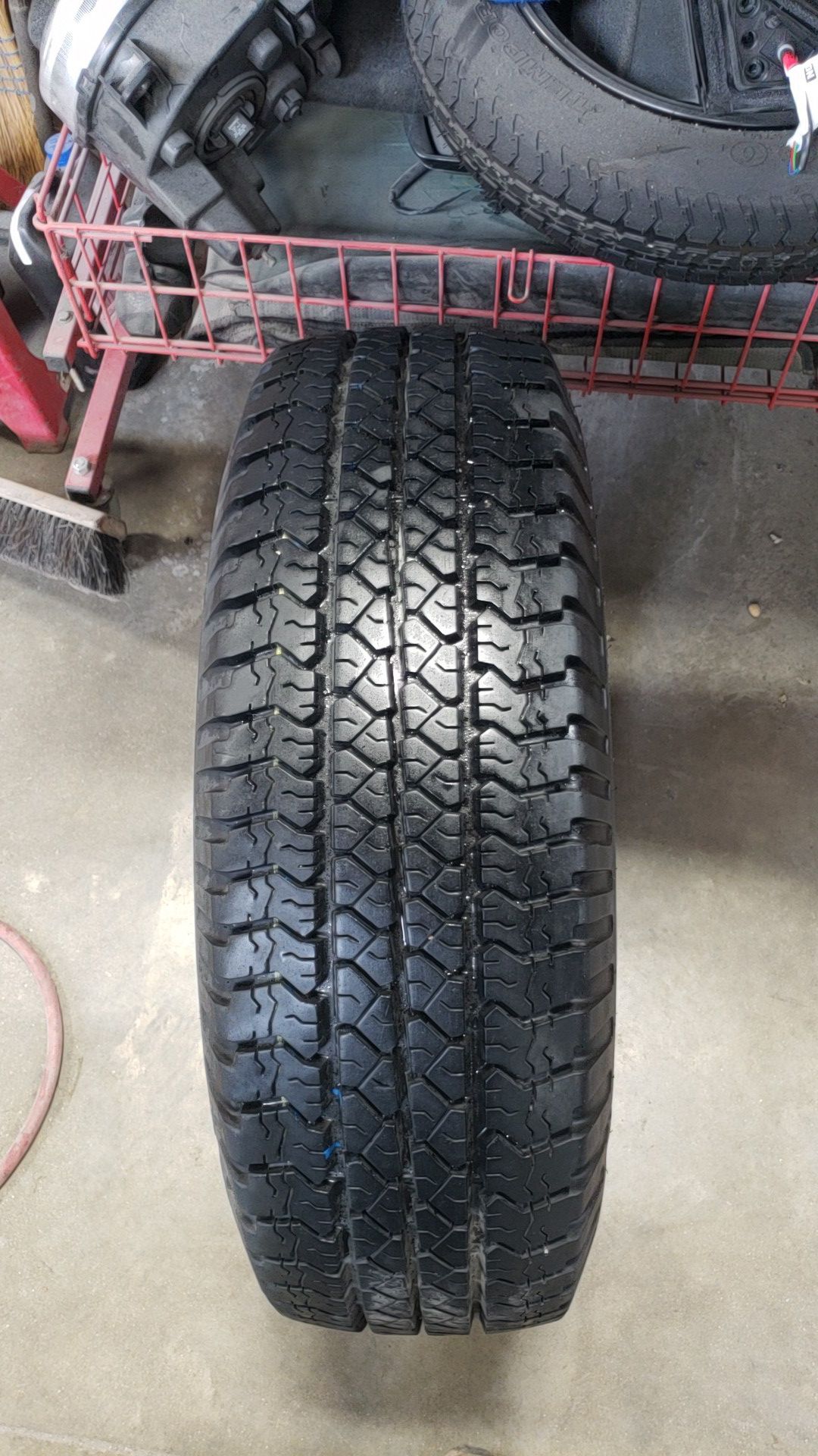 Goodyear wrangler RT/S P265/75R16 for Sale in Chicago, IL - OfferUp
