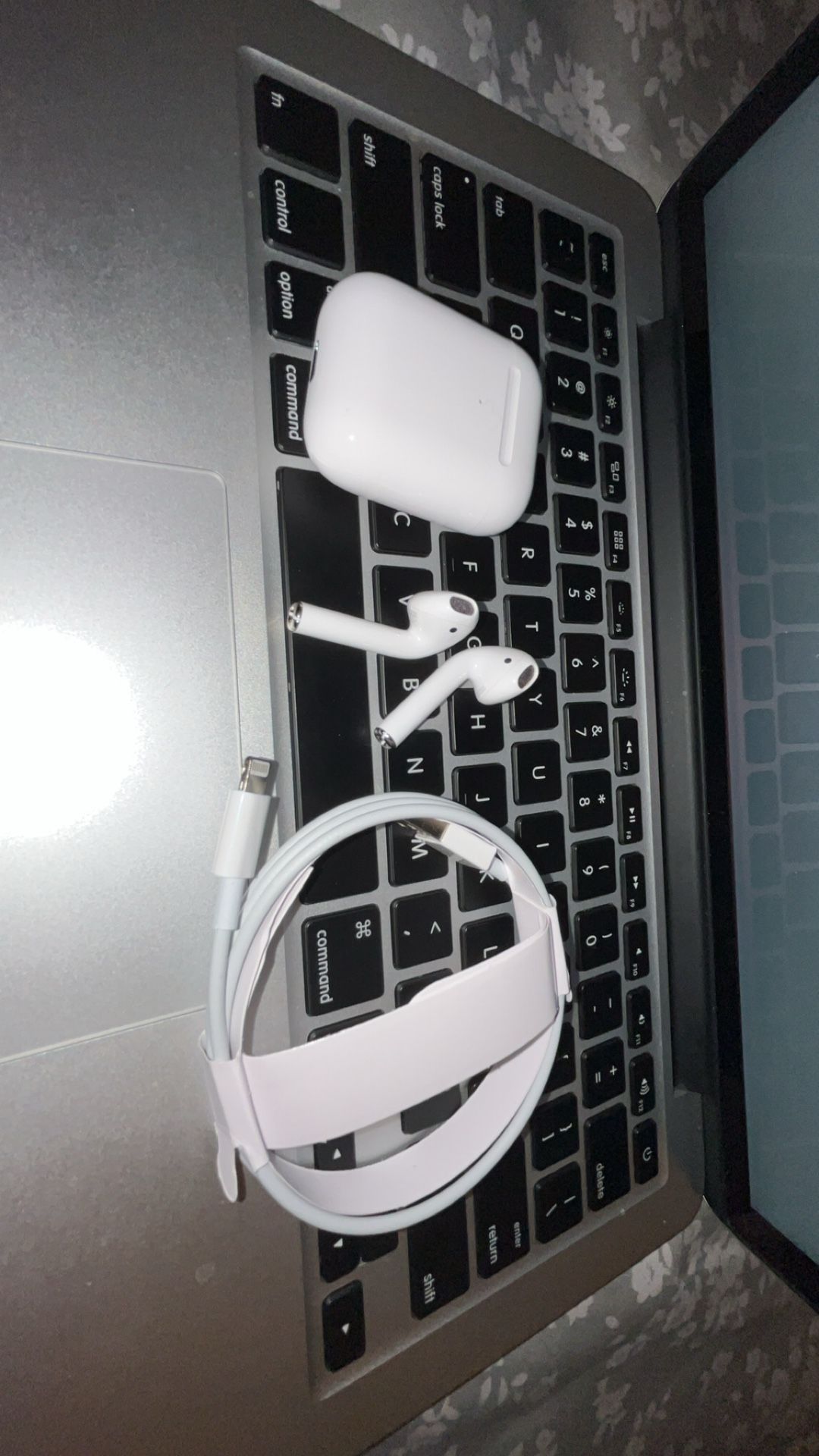 Airpods 2nd gen