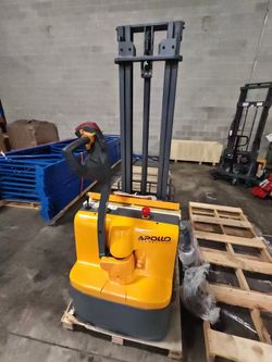Counterbalanced Electric Stacker A-3031