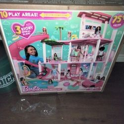 Barbie Dream House 