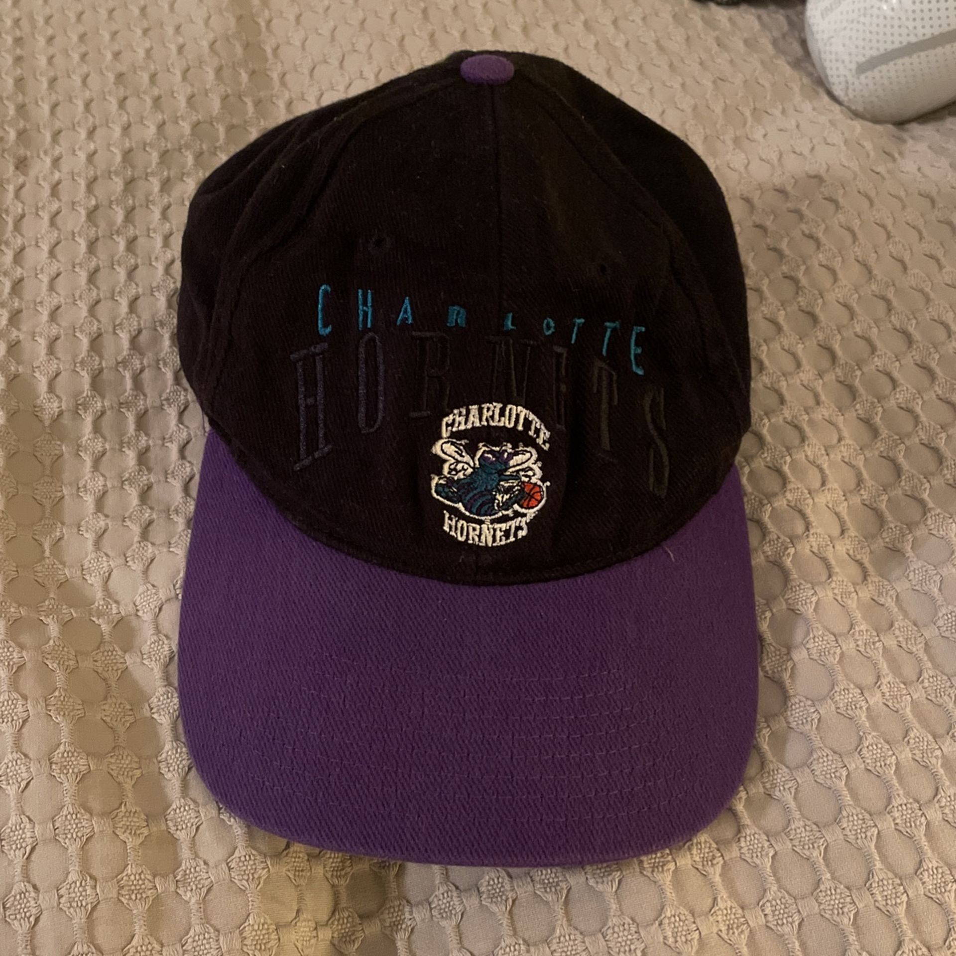 Charlotte hornets hat one size fits all