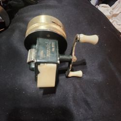 Terra Imperial 1000 Fishing Reel