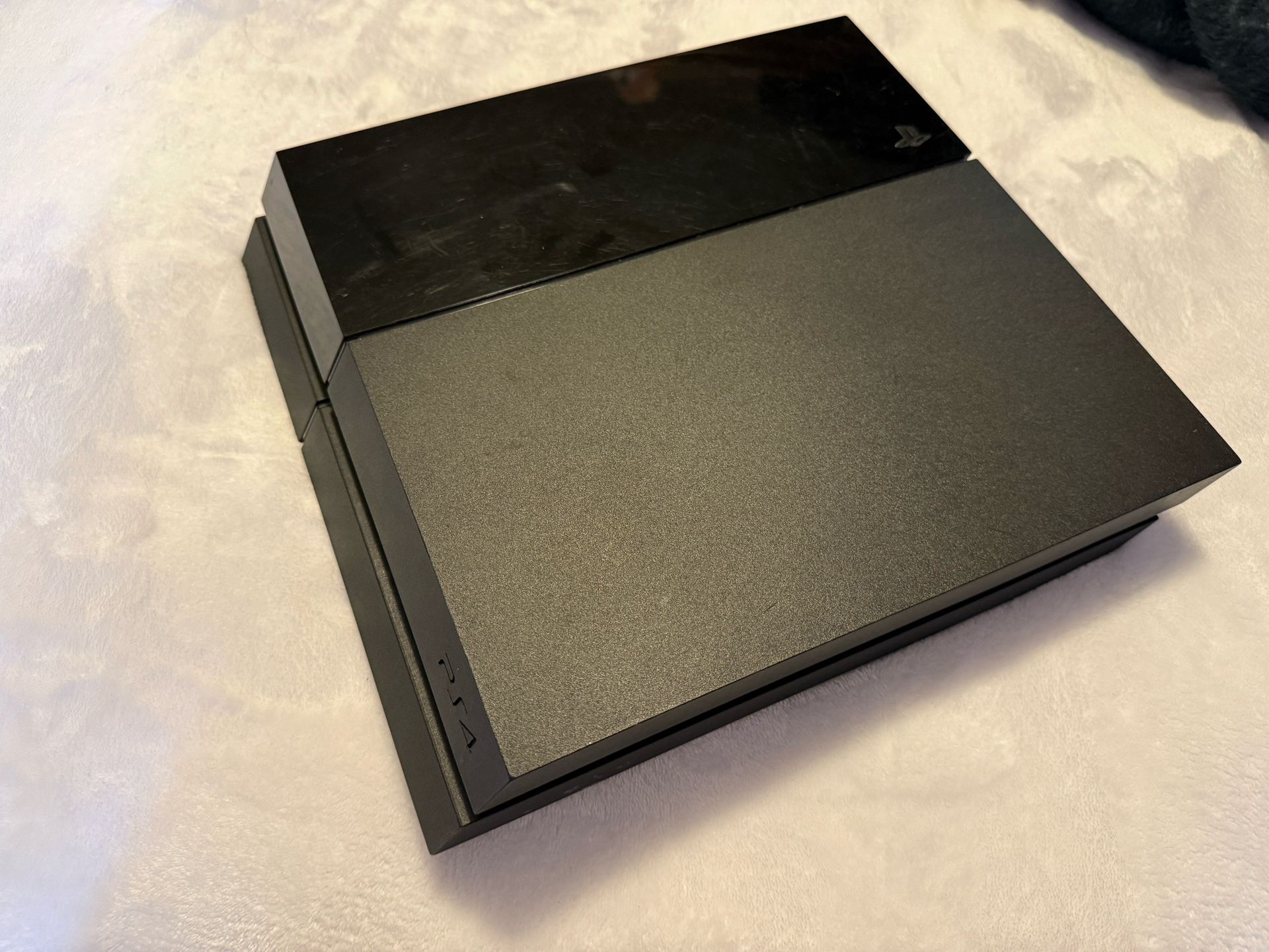 Sony PS4 Model CUH-1115A
