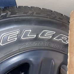 Jeep Wrangler Stock Tires 245/75 R16