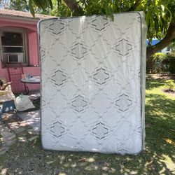   Mattresses: twin, full , queen regular ,  Colchon Nuevo Colchones plush or pillow top available cama bed mattress 