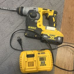 Dewal Roto Hammer Included Battery No Charger 