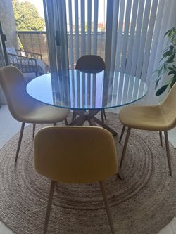 Dinning Table