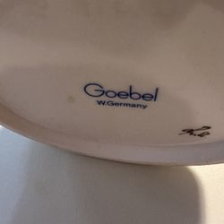 Hummel Figurine Two Children 