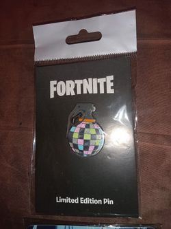Forrtnite limited edition pin