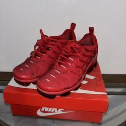 Red Air Maxes Size 8
