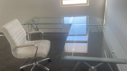 Desk surge chairs