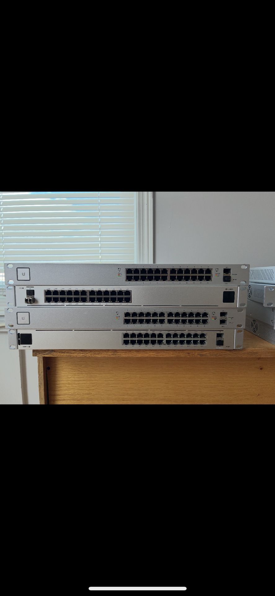Ubiquiti And Cisco merkai Switches
