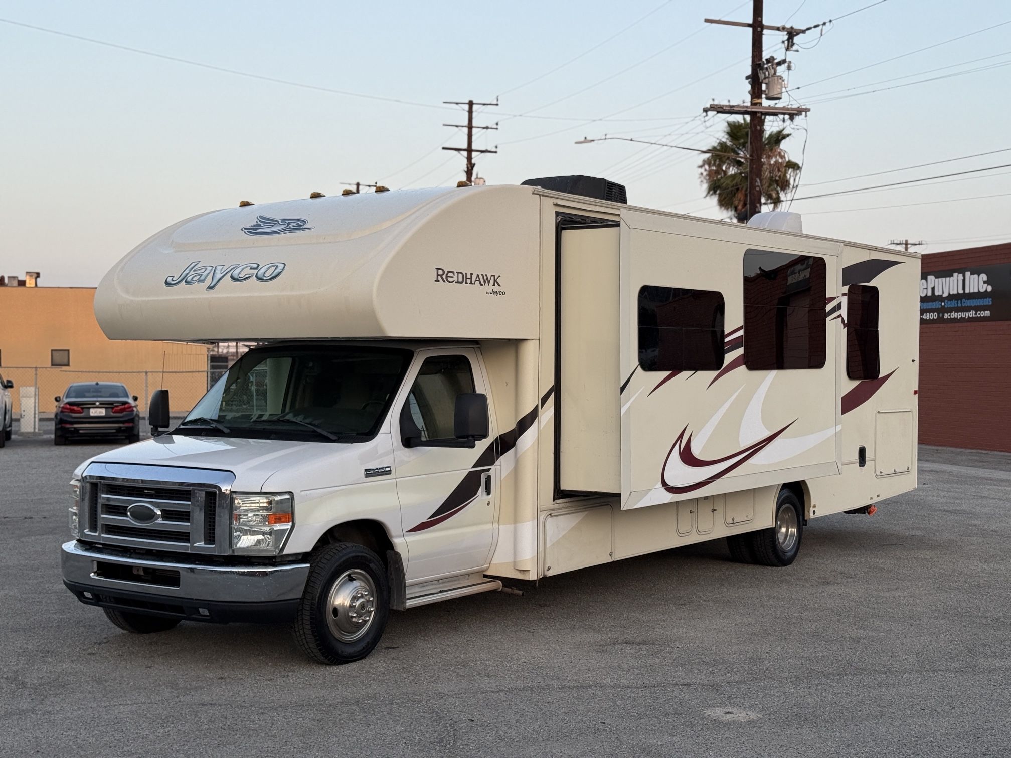 2016 Ford Jayco Redhawk