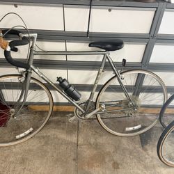 Fuji 10 Speed bicycle