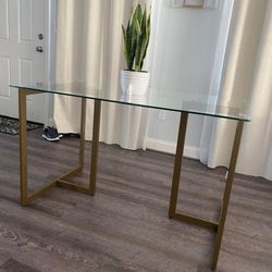 Glass Dinning Table 