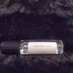 (W) Amber White Roll On Body Oil 10ml