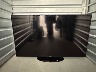 Samsung 60in TV - NOT SMART TV