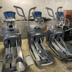 Octane Pro 3700 Elliptical 
