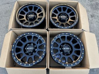 17" METHOD MR305 HD Wheels Dodge Ram 2500 Rims 3500 Silverado Sierra Chevy GMC