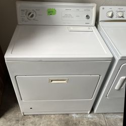 WHITE KENMORE DRYER