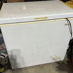 Deep freezer