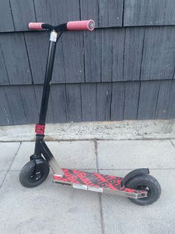 Mongoose Scooter