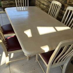 Nice Dining Set 6 Chairs And Leaf Excellent Condition 